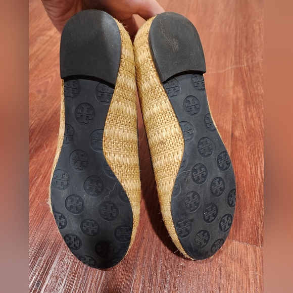 Tory Burch Straw Reva Raffia Logo Ballet Flats - Picture 2 of 5